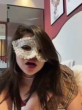 Snapshot of Queen-of-Love chatting on December 13, 2025, 7:53 pm Queen-of-Love online show from December 13, 2025, 7:53 pm