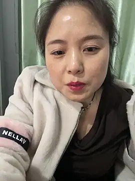 tianwei2567 online show from November 29, 2025, 2:20 pm