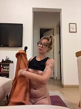 Snapshot of KnotBabe chatting on March 2, 2026, 5:08 am KnotBabe online show from March 2, 2026, 5:08 am