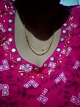 Snapshot of Pariraja_hot chatting on November 29, 2025, 4:43 pm Pariraja hot online show from November 29, 2025, 4:43 pm