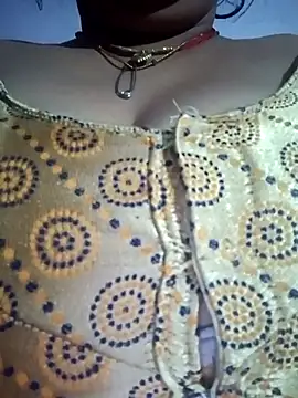 Snapshot of Pariraja_hot chatting on December 18, 2025, 12:27 am Pariraja hot online show from December 18, 2025, 12:27 am