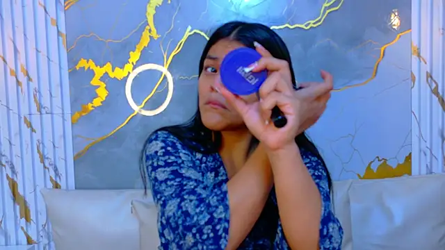 Snapshot of NIKIBUNNY chatting on January 6, 2026, 12:42 pm NIKIBUNNY online show from January 6, 2026, 12:42 pm