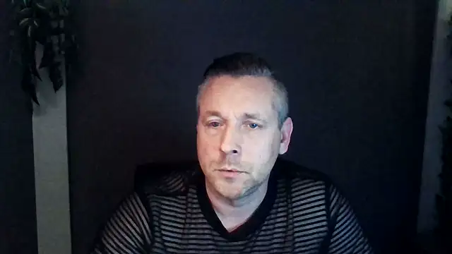 Snapshot of Hunter_Fl chatting on November 23, 2025, 3:45 pm Hunter Fl online show from November 23, 2025, 3:45 pm