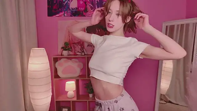 SweetKittyPlay online show from December 3, 2025, 1:31 pm