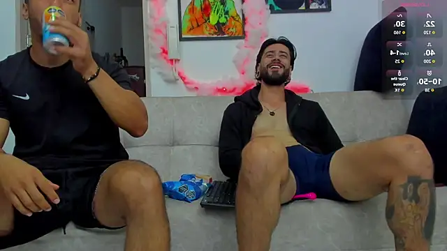 Snapshot of heteros_curious chatting on February 7, 2026, 12:36 am heteros curious online show from February 7, 2026, 12:36 am