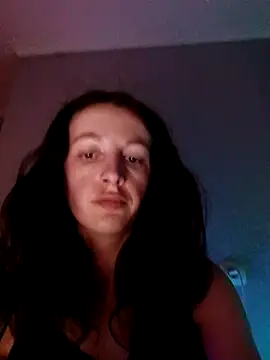 Snapshot of AlisKiv chatting on December 15, 2025, 7:40 pm AlisKiv online show from December 15, 2025, 7:40 pm