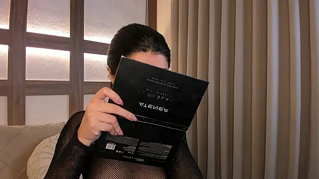 Snapshot of SarhaVega chatting on February 26, 2026, 12:26 pm SarhaVega online show from February 26, 2026, 12:26 pm