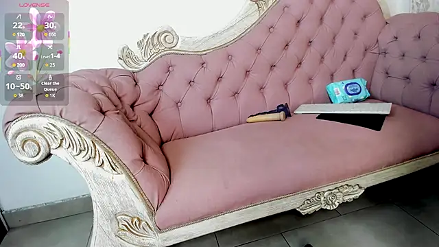 Snapshot of Mysterius_Woman chatting on December 15, 2025, 12:53 pm Mysterius Woman online show from December 15, 2025, 12:53 pm