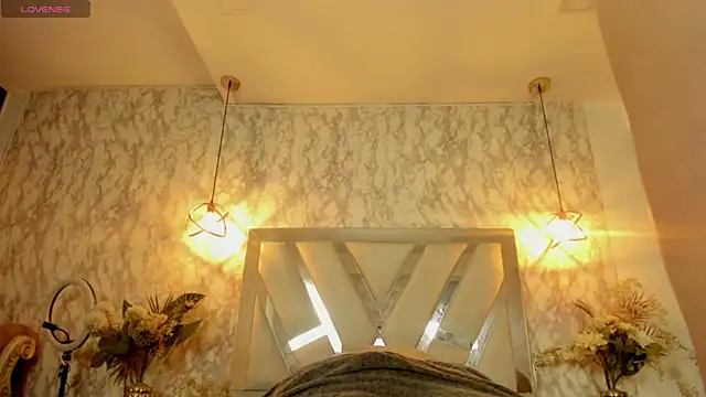 Snapshot of Mysterius_Woman chatting on June 14, 2026, 11:01 am Mysterius Woman online show from June 14, 2026, 11:01 am
