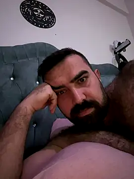 Snapshot of Ali2413 chatting on December 17, 2025, 8:48 pm Ali2413 online show from December 17, 2025, 8:48 pm