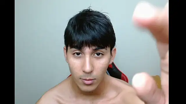 Snapshot of Neithanzynnx chatting on December 16, 2025, 8:03 pm Neithanzynnx online show from December 16, 2025, 8:03 pm