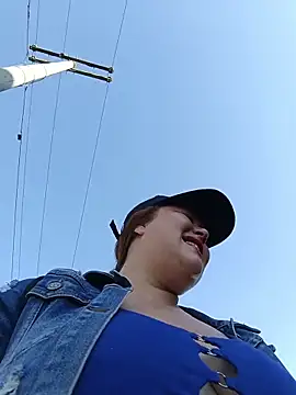 Snapshot of Shofy22 chatting on November 25, 2025, 12:38 pm Shofy22 online show from November 25, 2025, 12:38 pm