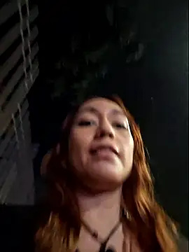 Snapshot of Eveeelyn25 chatting on January 10, 2026, 1:07 am Eveeelyn25 online show from January 10, 2026, 1:07 am