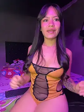 Snapshot of GiiaaFox chatting on December 2, 2025, 6:03 pm GiiaaFox online show from December 2, 2025, 6:03 pm