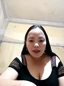 Snapshot of Tisami-suca chatting on December 15, 2025, 12:09 pm Tisami-suca online show from December 15, 2025, 12:09 pm