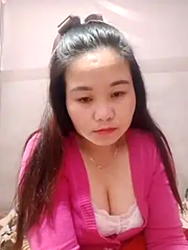 Snapshot of One-two22 chatting on December 4, 2025, 10:29 pm One-two22 online show from December 4, 2025, 10:29 pm