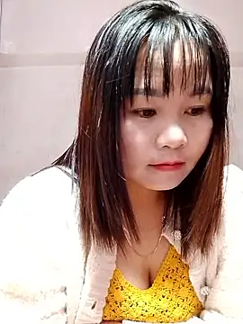 Snapshot of One-two22 chatting on December 15, 2025, 10:30 am One-two22 online show from December 15, 2025, 10:30 am