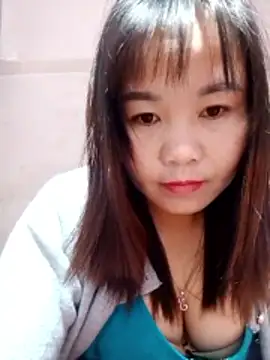 Snapshot of One-two22 chatting on December 16, 2025, 10:59 pm One-two22 online show from December 16, 2025, 10:59 pm