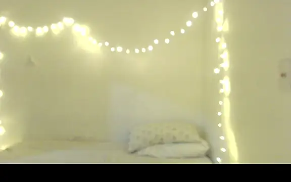 Renata Honey online show from December 3, 2025, 2:30 am