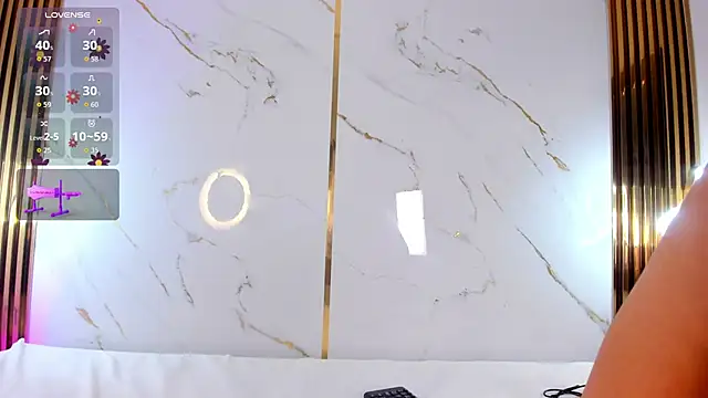 VanessaBoch online show from April 9, 2026, 7:41 pm