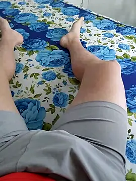 Snapshot of dreamybboy chatting on February 14, 2026, 5:26 am dreamybboy online show from February 14, 2026, 5:26 am