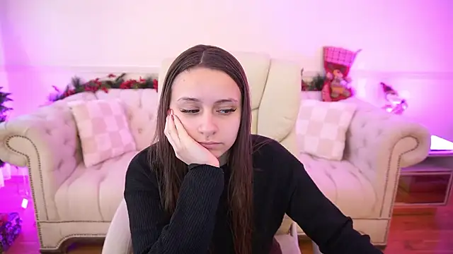 TinyNatalie online show from January 15, 2026, 7:46 am