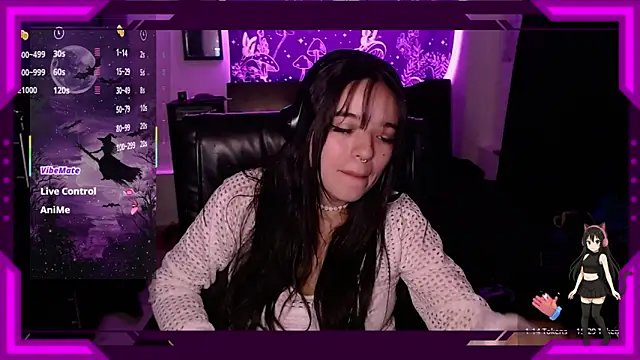 Snapshot of bella_montenegro01 chatting on December 15, 2025, 11:42 pm bella montenegro01 online show from December 15, 2025, 11:42 pm