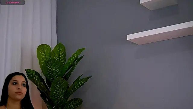 Snapshot of VanessaSinX chatting on December 5, 2025, 8:27 pm VanessaSinX online show from December 5, 2025, 8:27 pm