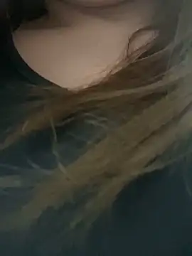 Snapshot of Xiaomili8 chatting on January 6, 2026, 5:22 am Xiaomili8 online show from January 6, 2026, 5:22 am