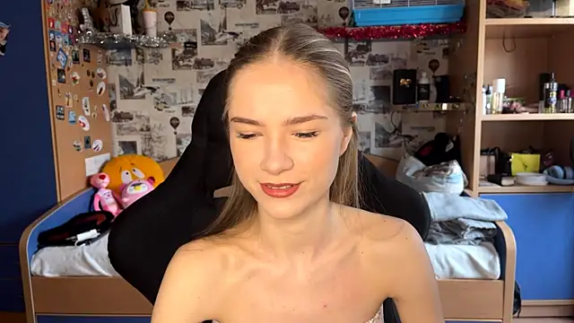 Snapshot of JesicaMortensen chatting on December 22, 2025, 8:44 am JesicaMortensen online show from December 22, 2025, 8:44 am