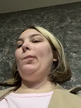 Snapshot of KateBurlesk chatting on November 26, 2025, 9:10 am KateBurlesk online show from November 26, 2025, 9:10 am