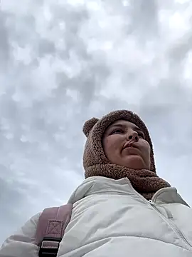 Snapshot of KateBurlesk chatting on December 22, 2025, 9:17 am KateBurlesk online show from December 22, 2025, 9:17 am