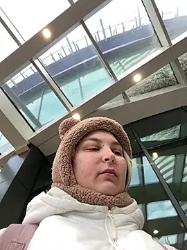 Snapshot of KateBurlesk chatting on January 8, 2026, 9:11 am KateBurlesk online show from January 8, 2026, 9:11 am