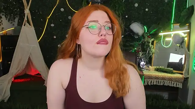 Snapshot of StaceyJensen chatting on March 18, 2026, 1:14 pm StaceyJensen online show from March 18, 2026, 1:14 pm