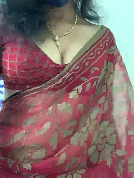 Snapshot of honeygirl6996 chatting on June 19, 2026, 7:01 am honeygirl6996 online show from June 19, 2026, 7:01 am