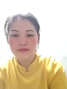 lynae-0 online show from December 1, 2025, 5:23 am