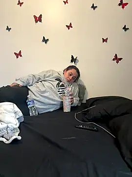 sexicolombiana  online show from December 16, 2025, 10:48 pm