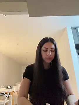 Snapshot of Magui21 chatting on December 17, 2025, 12:05 am Magui21 online show from December 17, 2025, 12:05 am