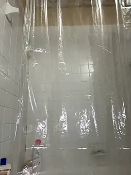 Snapshot of Kiki_hammyy chatting on February 11, 2026, 10:48 pm Kiki hammyy online show from February 11, 2026, 10:48 pm