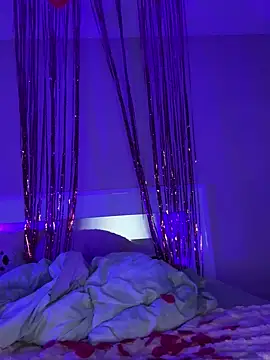 Snapshot of Kiki_hammyy chatting on February 12, 2026, 10:54 am Kiki hammyy online show from February 12, 2026, 10:54 am