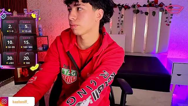 Snapshot of kaelwolf_tay chatting on February 21, 2026, 7:15 pm kaelwolf tay online show from February 21, 2026, 7:15 pm