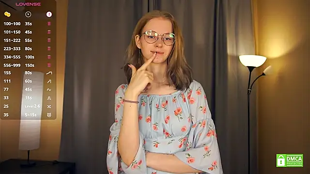 Snapshot of ToyaPletz chatting on December 17, 2025, 6:58 pm ToyaPletz online show from December 17, 2025, 6:58 pm