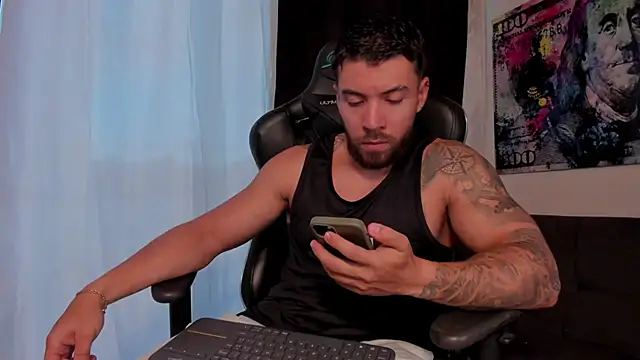 Snapshot of owen_seth1 chatting on February 27, 2026, 10:10 pm owen seth1 online show from February 27, 2026, 10:10 pm