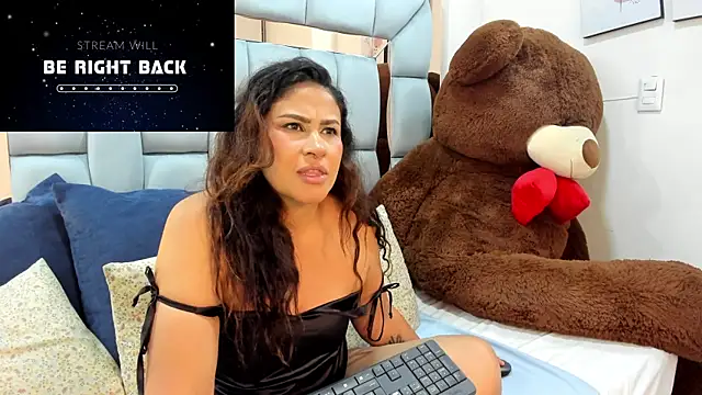 Snapshot of lissaharris chatting on December 2, 2025, 1:44 am lissaharris online show from December 2, 2025, 1:44 am