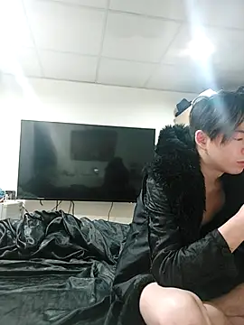 Snapshot of twtung_tung chatting on December 16, 2025, 8:03 pm twtung tung online show from December 16, 2025, 8:03 pm