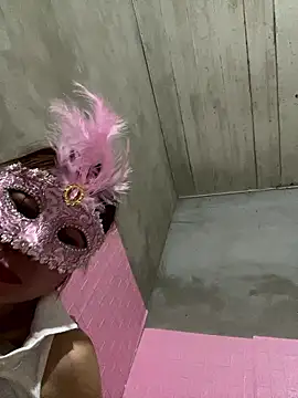 meganmeo online show from January 15, 2026, 12:04 am