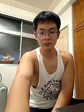 Snapshot of MIKE0706HAPPY chatting on February 15, 2026, 2:25 pm MIKE0706HAPPY online show from February 15, 2026, 2:25 pm