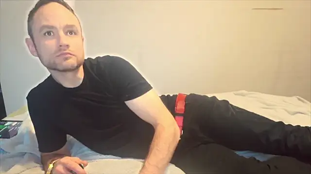 Snapshot of famous1tad chatting on January 12, 2026, 4:12 pm famous1tad online show from January 12, 2026, 4:12 pm