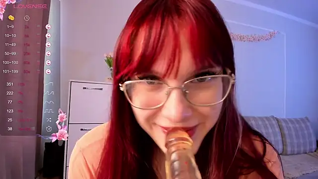 Snapshot of SweetieMarry chatting on April 19, 2026, 2:22 am SweetieMarry online show from April 19, 2026, 2:22 am