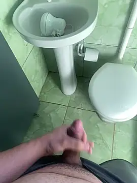 Snapshot of maiconsilva30- chatting on February 5, 2026, 11:59 am maiconsilva30- online show from February 5, 2026, 11:59 am